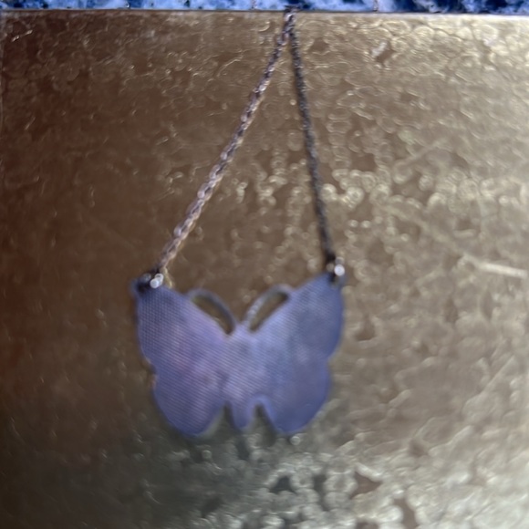 Butterfly enameled necklace - Picture 4 of 5